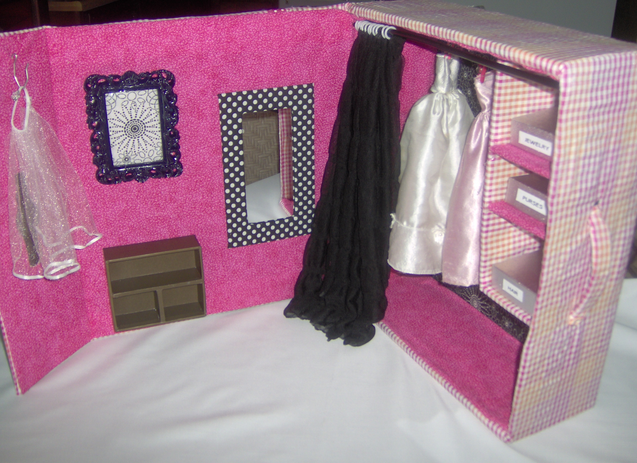 Самодельная мебель для кукол Барби